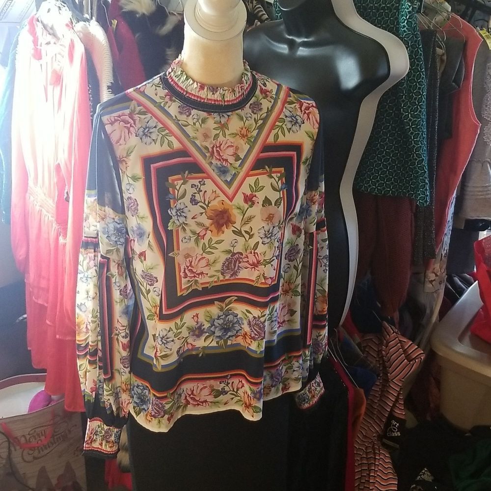Fashion Nova Mock Neck Long Sleeve Mock Neck Boho Blouse W/Elastic Sleeve Sz.M